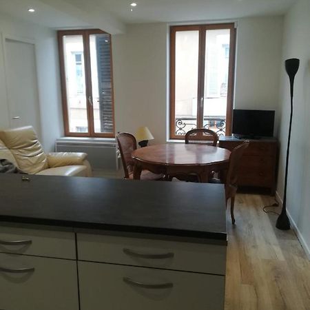 3 Pieces Pont De Loire Plein Centre Face Musee Apartment Nevers Luaran gambar